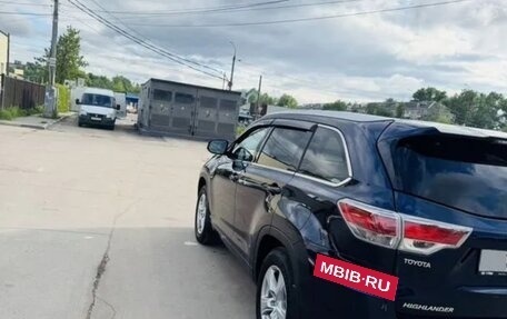Toyota Highlander III, 2014 год, 2 550 000 рублей, 4 фотография
