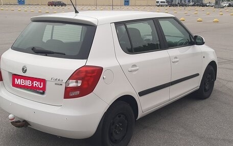 Skoda Fabia II, 2012 год, 450 000 рублей, 2 фотография