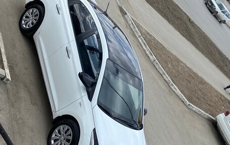 Hyundai Solaris II рестайлинг, 2017 год, 1 000 000 рублей, 4 фотография