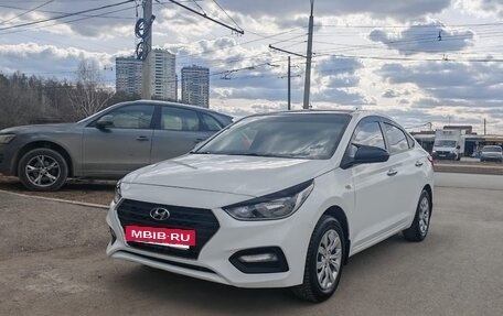 Hyundai Solaris II рестайлинг, 2017 год, 1 000 000 рублей, 6 фотография