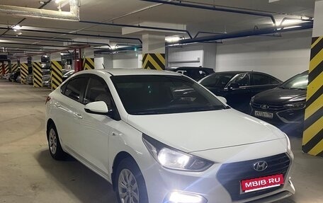 Hyundai Solaris II рестайлинг, 2017 год, 1 000 000 рублей, 16 фотография