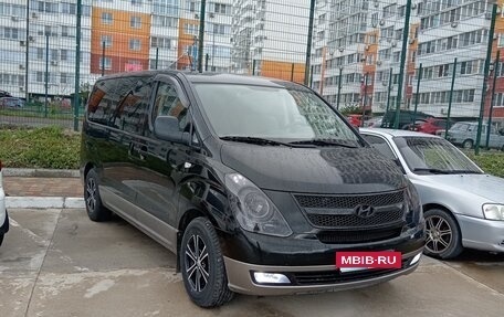 Hyundai H-1 II рестайлинг, 2012 год, 2 650 000 рублей, 6 фотография