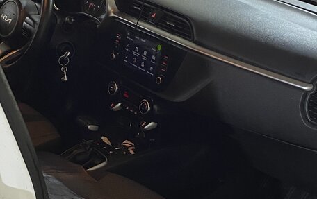 KIA Rio IV, 2021 год, 1 250 000 рублей, 4 фотография