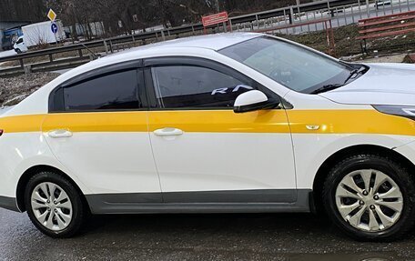 KIA Rio IV, 2021 год, 1 250 000 рублей, 2 фотография