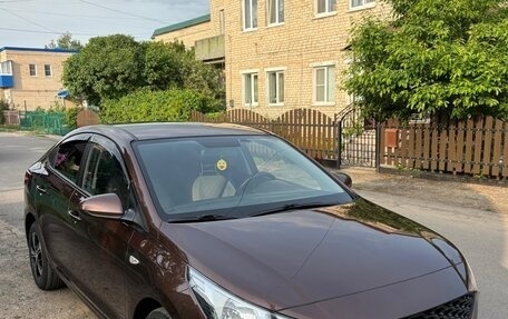 Hyundai Solaris II рестайлинг, 2021 год, 1 650 000 рублей, 2 фотография