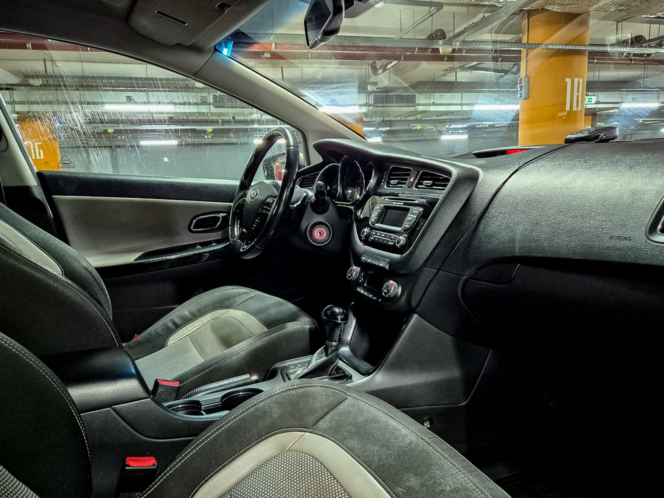 KIA cee'd II, 2012 год, 1 050 000 рублей, 14 фотография
