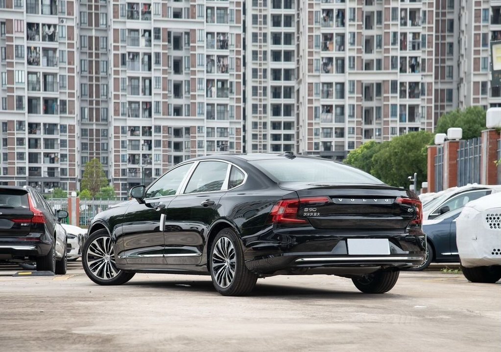 Volvo S90, 2025 год, 6 120 000 рублей, 5 фотография