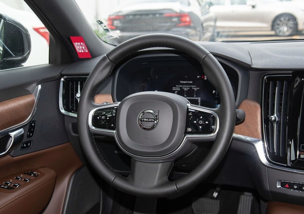 Volvo S90, 2025 год, 6 120 000 рублей, 11 фотография