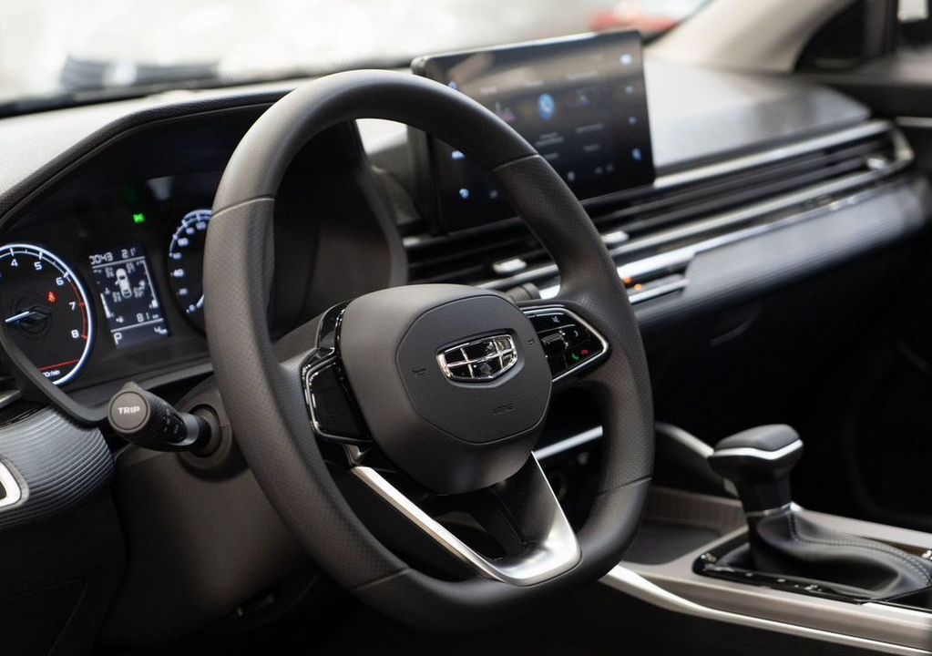 Geely Emgrand, 2024 год, 1 770 990 рублей, 5 фотография