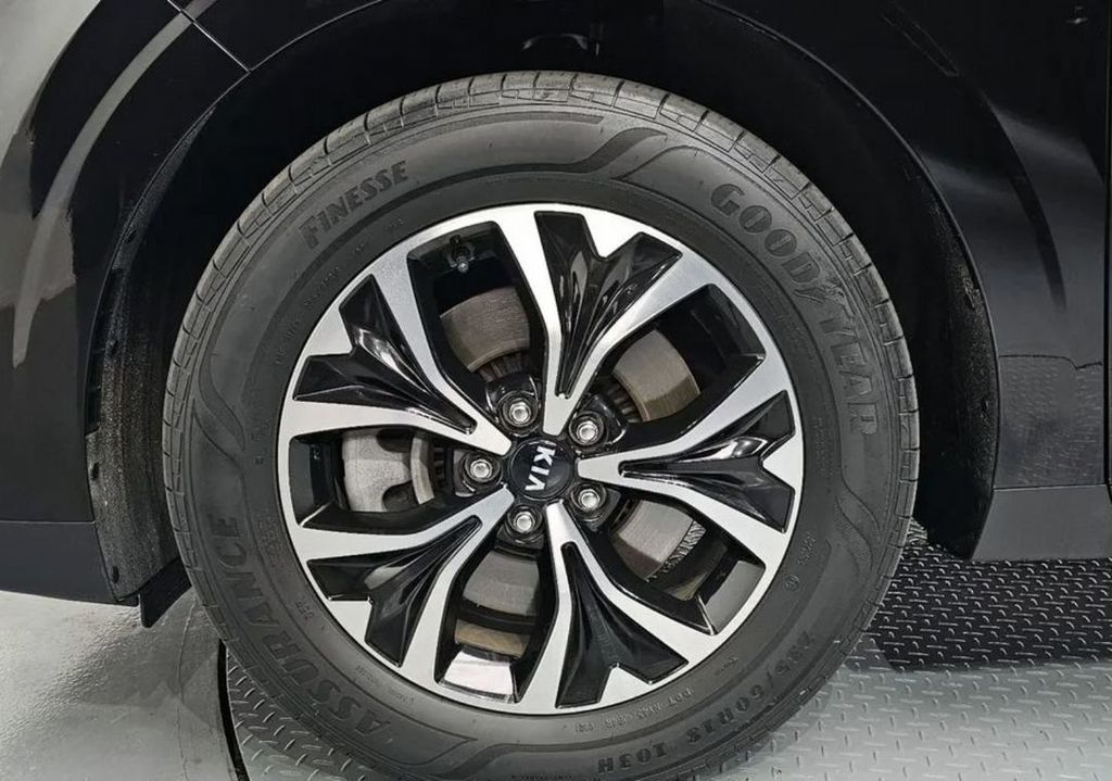 KIA Carnival, 2021 год, 3 199 000 рублей, 17 фотография