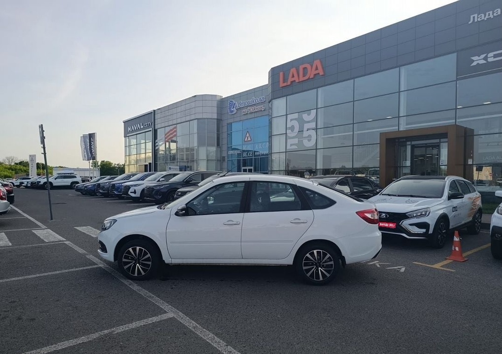 ВАЗ (LADA) Granta, 2025 год, 1 004 000 рублей, 1 фотография