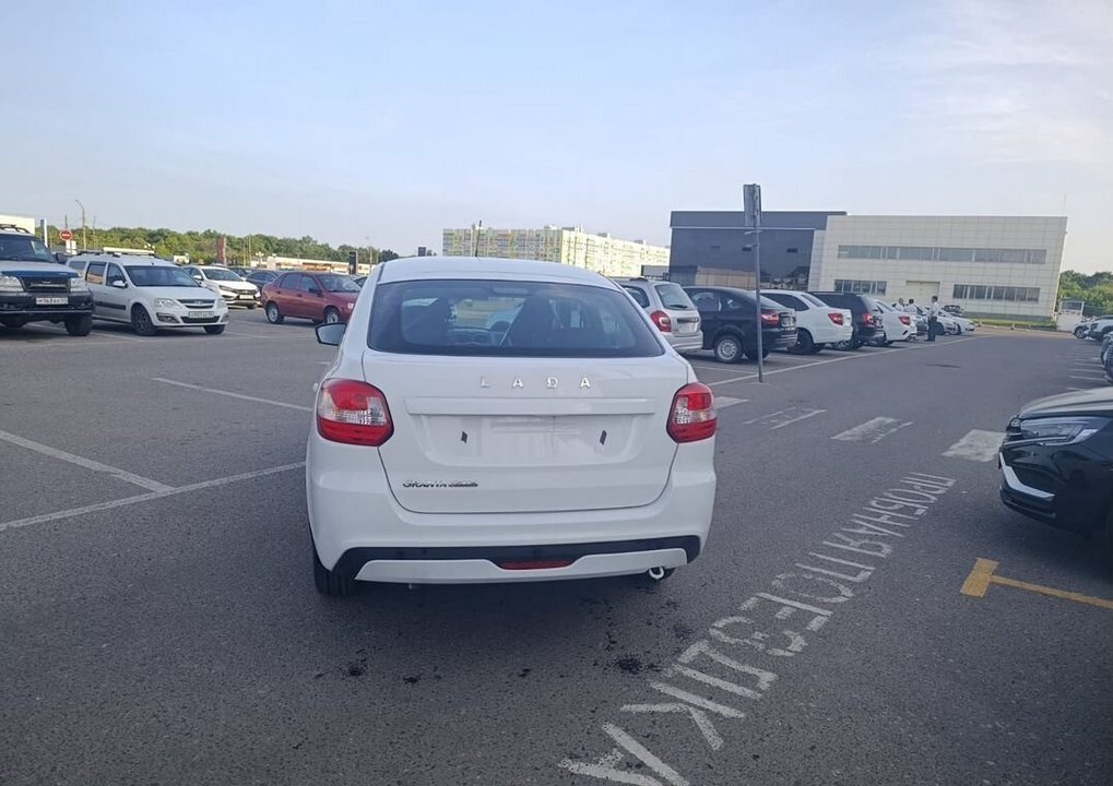 ВАЗ (LADA) Granta, 2025 год, 1 004 000 рублей, 3 фотография