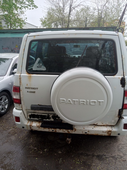 УАЗ Patriot I рестайлинг, 2013 год, 450 000 рублей, 2 фотография