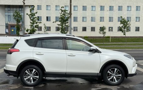 Toyota RAV4, 2017 год, 2 250 000 рублей, 5 фотография
