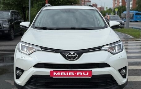 Toyota RAV4, 2017 год, 2 250 000 рублей, 3 фотография