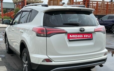 Toyota RAV4, 2017 год, 2 250 000 рублей, 7 фотография