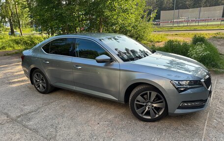 Skoda Superb III рестайлинг, 2019 год, 3 550 000 рублей, 1 фотография