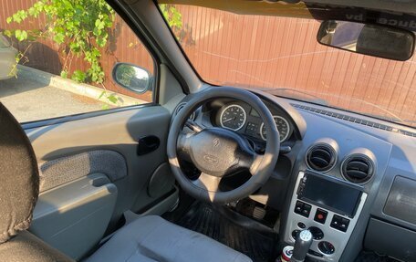 Renault Logan I, 2006 год, 230 000 рублей, 8 фотография