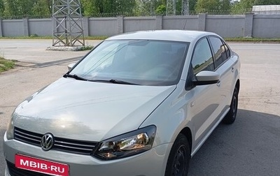 Volkswagen Polo VI (EU Market), 2013 год, 700 000 рублей, 1 фотография