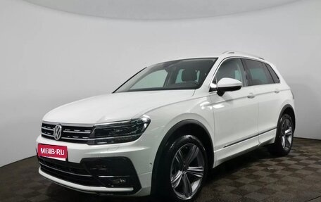 Volkswagen Tiguan II, 2020 год, 3 500 000 рублей, 1 фотография