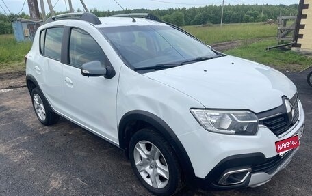 Renault Sandero II рестайлинг, 2019 год, 690 000 рублей, 1 фотография