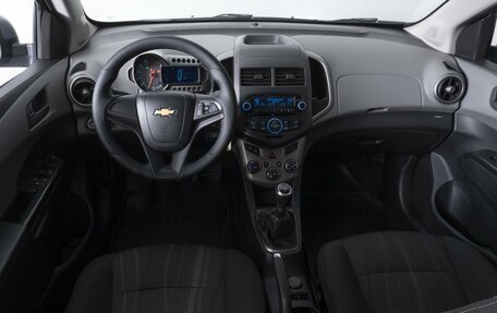 Chevrolet Aveo III, 2014 год, 679 000 рублей, 6 фотография