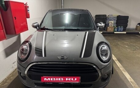 MINI Hatch, 2018 год, 1 620 000 рублей, 5 фотография