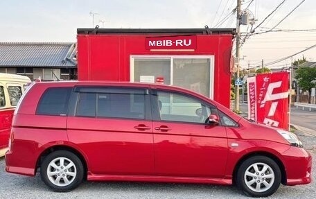 Toyota ISis I, 2014 год, 950 000 рублей, 4 фотография
