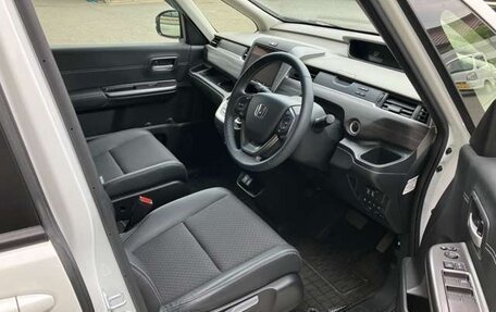 Honda Freed II, 2022 год, 1 318 000 рублей, 9 фотография