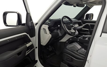 Land Rover Defender II, 2021 год, 7 000 548 рублей, 9 фотография