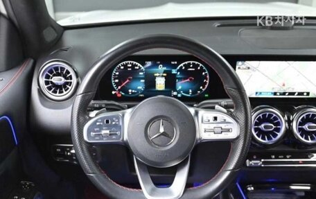 Mercedes-Benz GLB, 2021 год, 2 790 000 рублей, 12 фотография