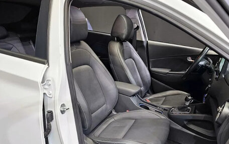 Hyundai Kona I, 2022 год, 1 305 000 рублей, 9 фотография