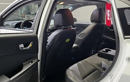 Hyundai Kona I, 2022 год, 1 305 000 рублей, 8 фотография