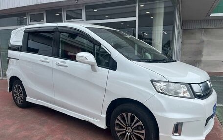 Honda Freed I, 2016 год, 824 000 рублей, 9 фотография
