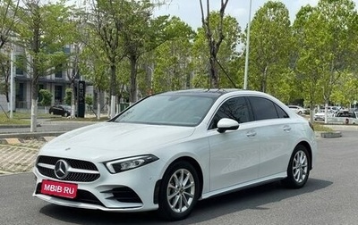 Mercedes-Benz A-Класс, 2020 год, 1 900 000 рублей, 1 фотография