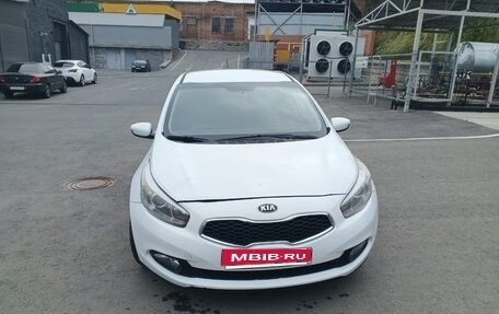 KIA cee'd III, 2013 год, 950 000 рублей, 1 фотография