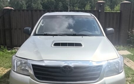 Toyota Hilux VII, 2012 год, 1 800 000 рублей, 1 фотография