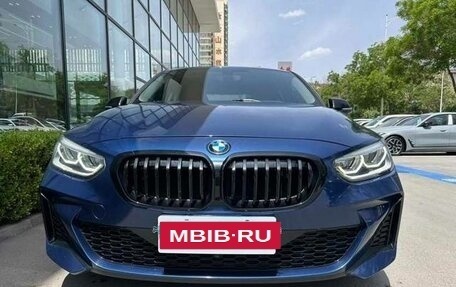 BMW 1 серия, 2021 год, 2 020 000 рублей, 2 фотография