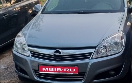 Opel Astra H, 2011 год, 800 000 рублей, 1 фотография