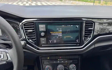 Volkswagen T-Roc I, 2021 год, 1 333 123 рублей, 13 фотография