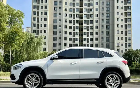 Mercedes-Benz GLA, 2022 год, 2 280 000 рублей, 4 фотография