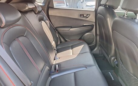 Hyundai Kona I, 2022 год, 1 780 000 рублей, 11 фотография