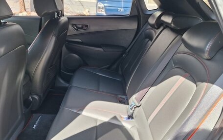 Hyundai Kona I, 2022 год, 1 780 000 рублей, 10 фотография