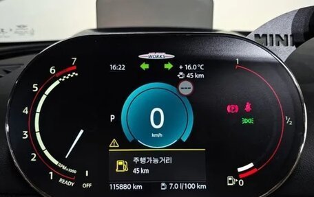 MINI Clubman, 2022 год, 2 300 000 рублей, 8 фотография