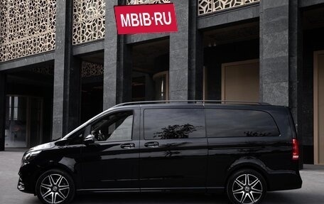 Mercedes-Benz V-Класс, 2023 год, 16 100 000 рублей, 3 фотография