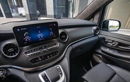 Mercedes-Benz V-Класс, 2023 год, 16 100 000 рублей, 29 фотография