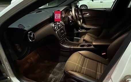 Mercedes-Benz A-Класс, 2015 год, 1 600 000 рублей, 12 фотография