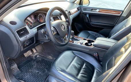 Volkswagen Touareg III, 2010 год, 1 640 000 рублей, 13 фотография