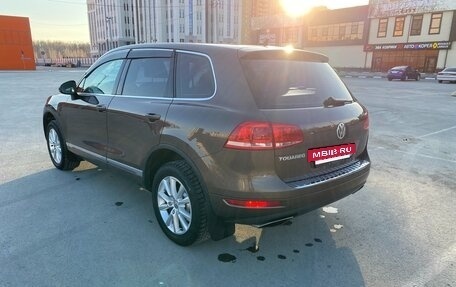 Volkswagen Touareg III, 2010 год, 1 640 000 рублей, 6 фотография
