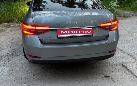 Skoda Superb III рестайлинг, 2019 год, 3 550 000 рублей, 5 фотография